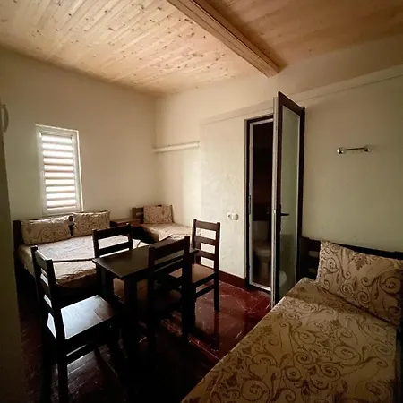 Inn Villa Natrium *